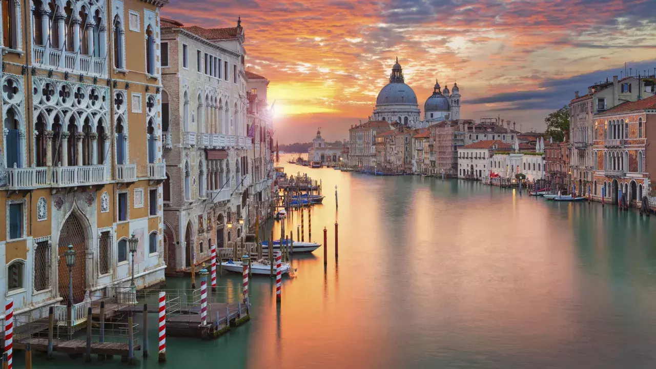 Sunset overtop of the canal in Venice, Italy