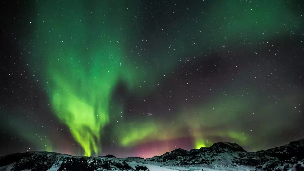 Aurora Borealis - Lake Kleifarvatn - Iceland