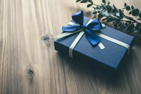 A blue gift box