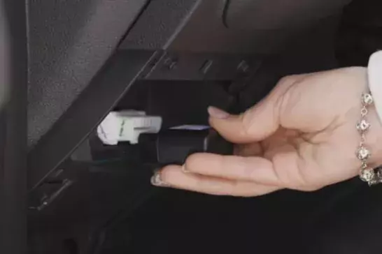 obd2 port of car