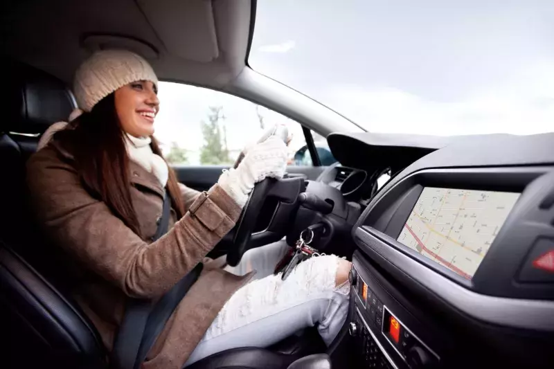 woman driving in the winter